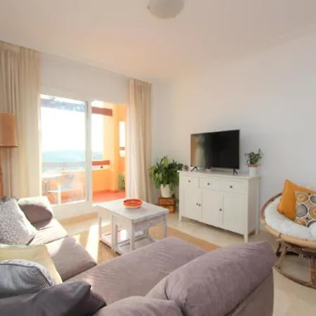 2 Bedroom Penthouse With A Private 360 Rooftop Terrace With Sea And Mountain Views *
